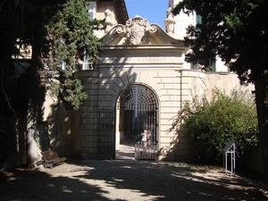 Ingang van de tuin...