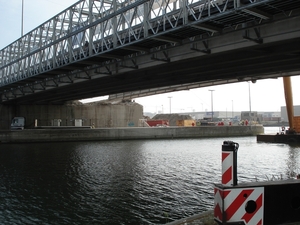 De tijdelijke fietsbrug