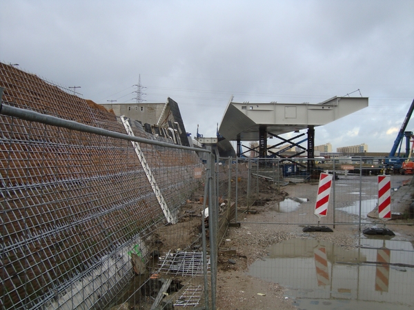 Brug gezien vanuit richting stad