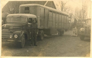 Danhof naast de truck Jan Sinninghe