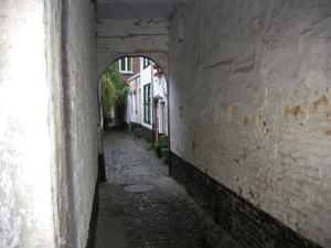 100-0016_IMG