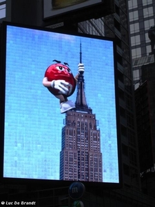 2009_11_12 NY 17 Times Square M&M's World