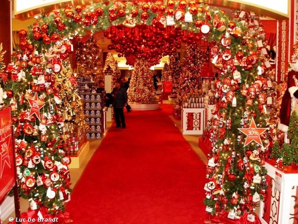 2009_11_14 NY 106L Macy's