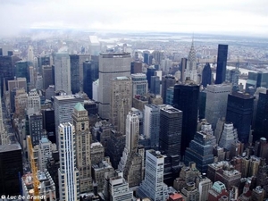 2009_11_15 NY 010L Empire State Building panorama