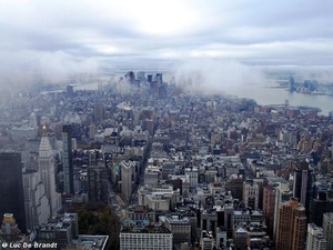 2009_11_15 NY 018L Empire State Building panorama