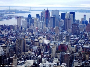 2009_11_15 NY 029L Empire State Building panorama