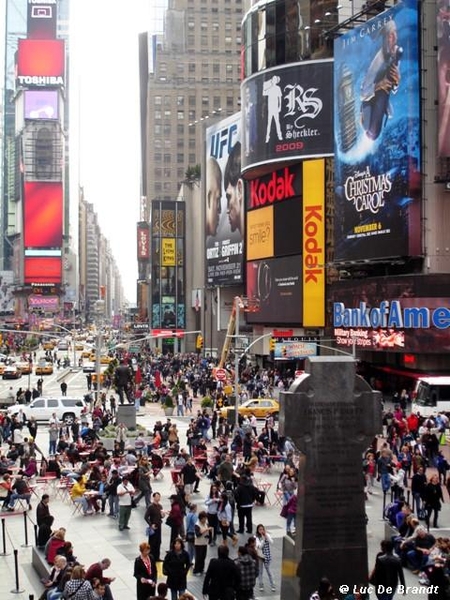 2009_11_15 NY 157L Times Square