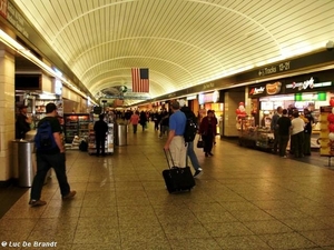 2009_11_15 NY 162L Penn Station