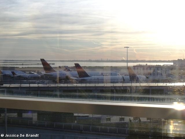 2009_11_15 NY 164J JFK Airport