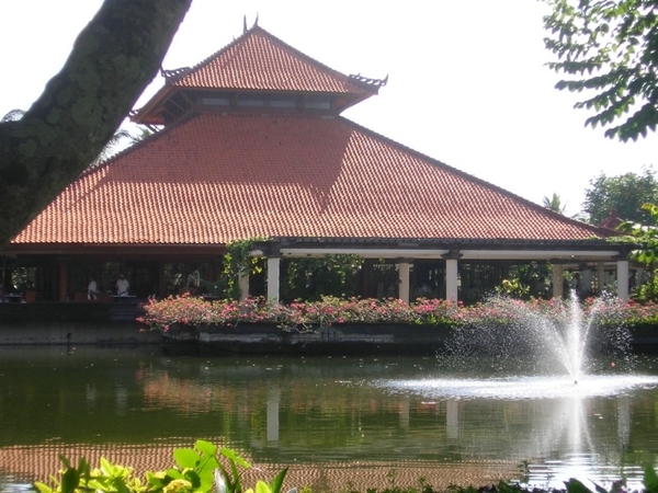 Indonesië 2 473