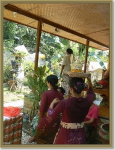 Ceremonie voor de nieuwe tempel