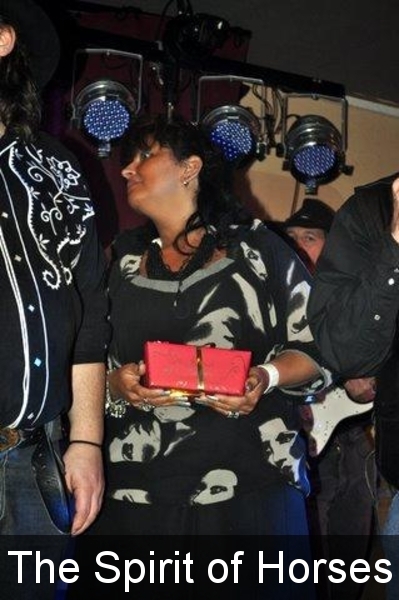 GetAttachmentCAS6VPUD