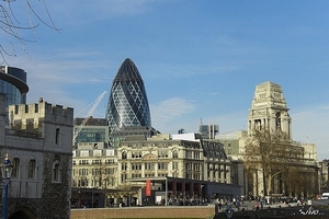 The Gherkin in het zakencentrum.