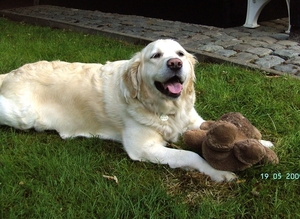 tessa met knuffel