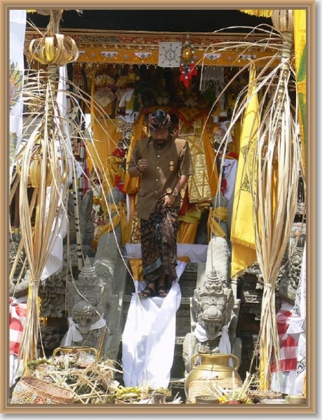 Ceremonie in Carangsari