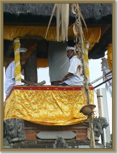 Ceremonie in Carangsari