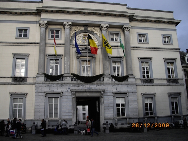 HET STADHUIS VAN AALST