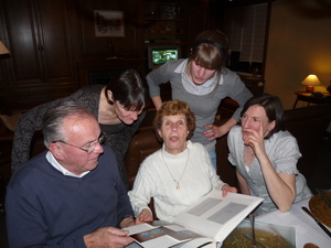 2009_12_31 22 Kortrijk Paul-Ann - Ann, ouders-Ann, Mieke, Elisa -