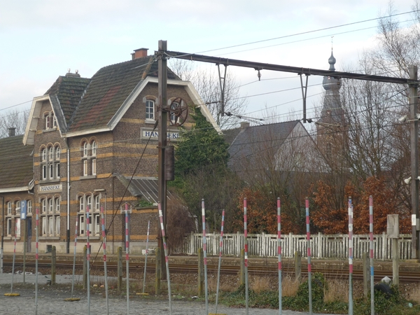 HANSBEKE.STATION EN KERK