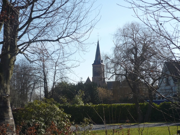 10.03.07.DE PINTEKERK IN GROEN