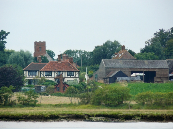 Op de river Deben. Sober, authentiek en mooi!