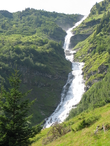 waterval aan voe tGrosglocner