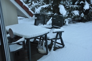 terras van ons gehuurde landhuisje op de vers te overloon