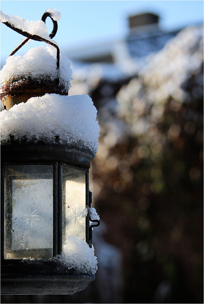 LANTAARN ONDER DE SNEEUW.