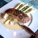 Zalm op bedje van asperges