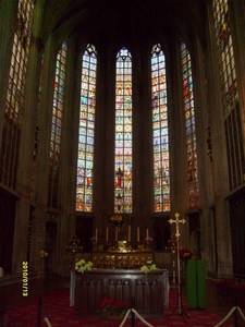 glasramen in de kerk van de Zavel