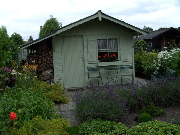 tuinhuisje in nieuw kleedje juli 2008