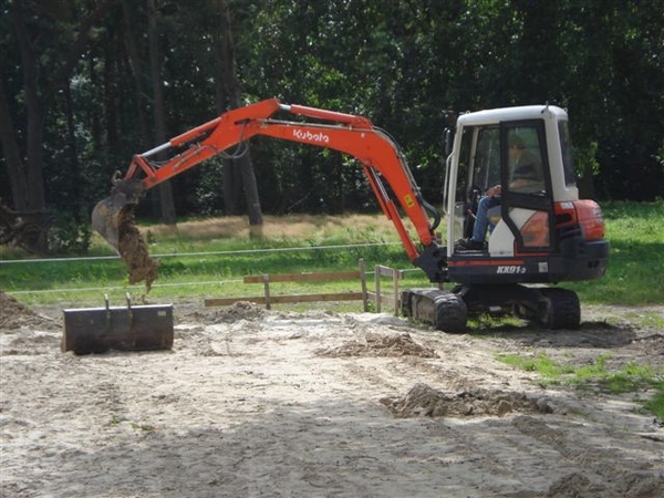 TUINAANLEG KLAARMAKEN TERREIN HASSELT GENK