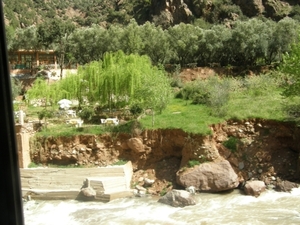 P0000883