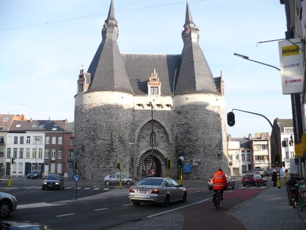 BRUSSELSE POORT