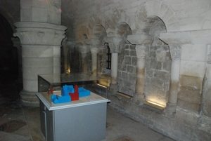 127  Parijs Basiliek van Saint-Denis - crypte