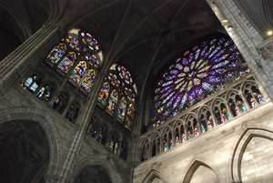 134  Parijs Basiliek van Saint-Denis - crypte