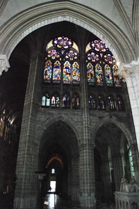 135  Parijs Basiliek van Saint-Denis - crypte