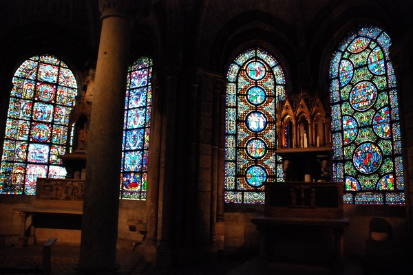 149  Parijs Basiliek van Saint-Denis - crypte