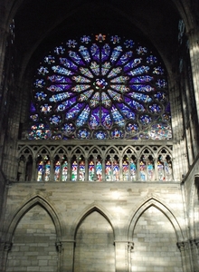 157  Parijs Basiliek van Saint-Denis - crypte