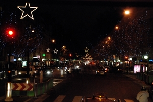 195  Paris by night