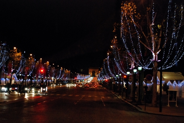 196  Paris by night