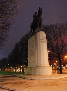 205  Paris by night