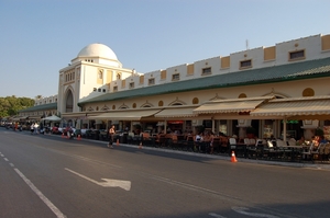 578 Rodos wandeling over boulevard