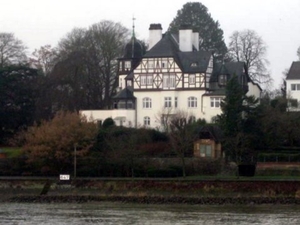 Boorden van de Rijn tussen Keulen en Andernach.