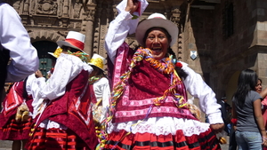 cusco gezichten op de plaza (6)