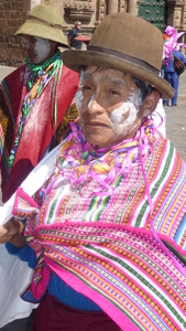 cusco gezichten op de plaza (11)