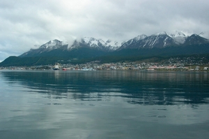 5 Ushuaia _zicht op de stad en op de  Martial bergketen _DSC16 (0