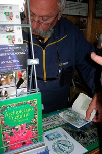 5m Tierra Del Fuego NP _Bahia Ensenada _ postlkantoor _afstempeli