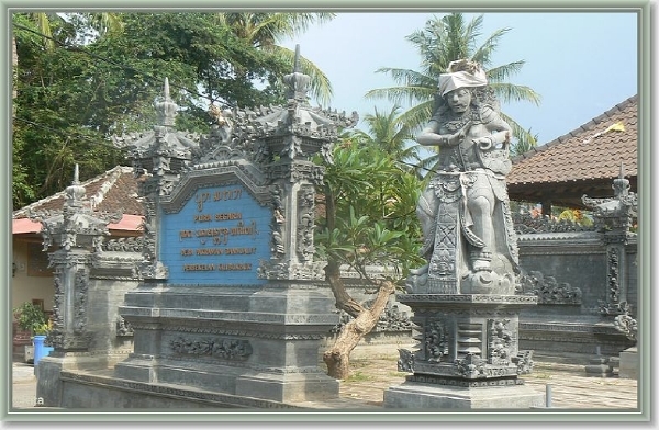 Pura Segara in Banyualit