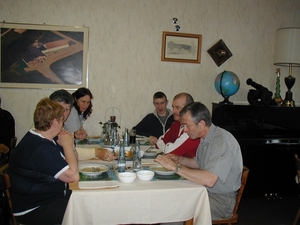 Papelhof (16) - aan tafel